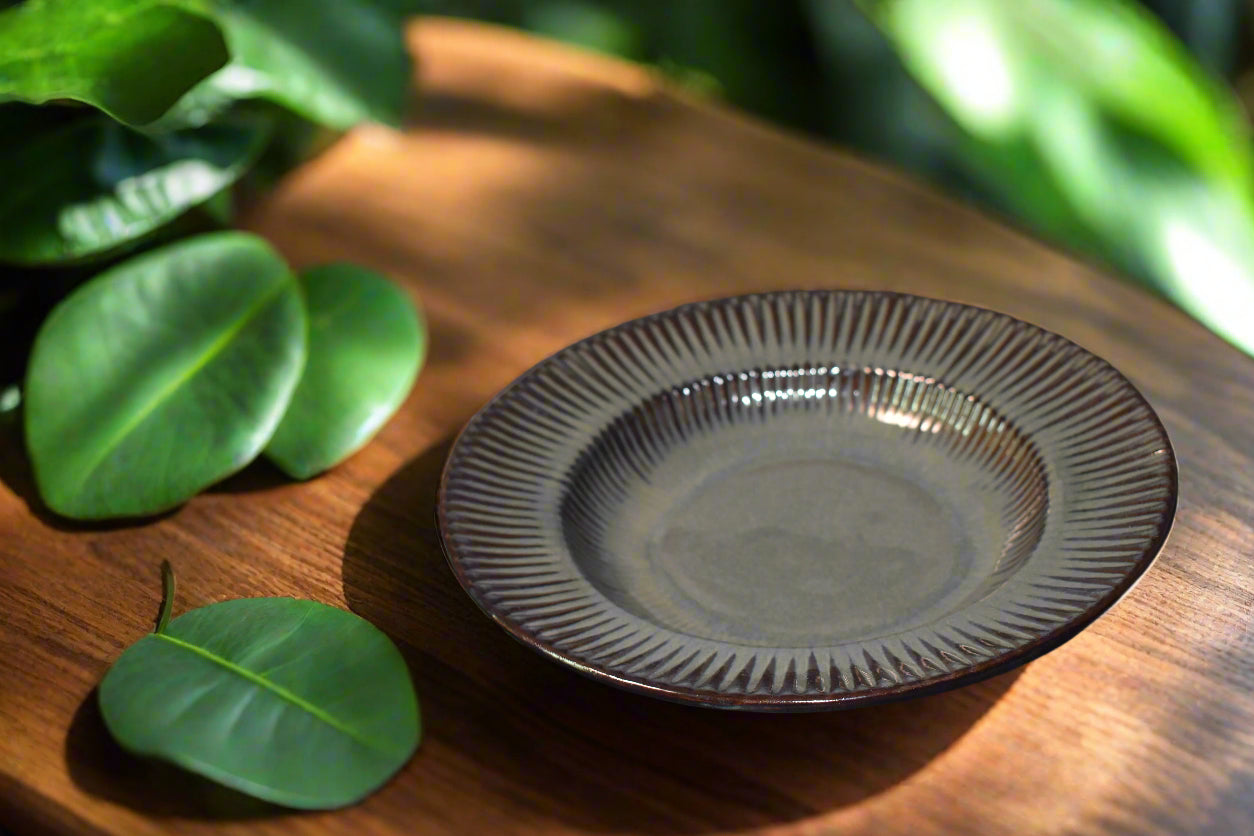 Elegant Textured Ceramic Snack Plate – Charcoal Black