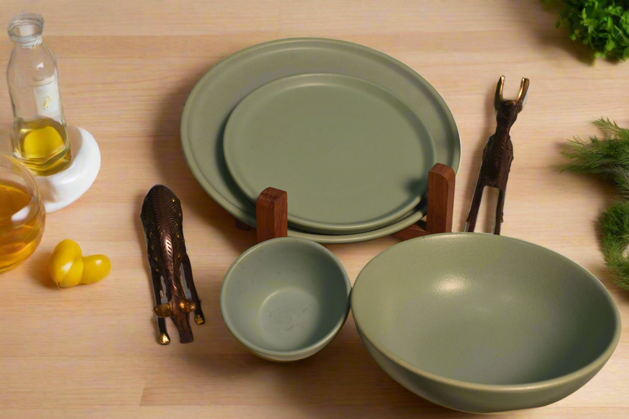 Cyan Green Ceramic Dinnerware Set