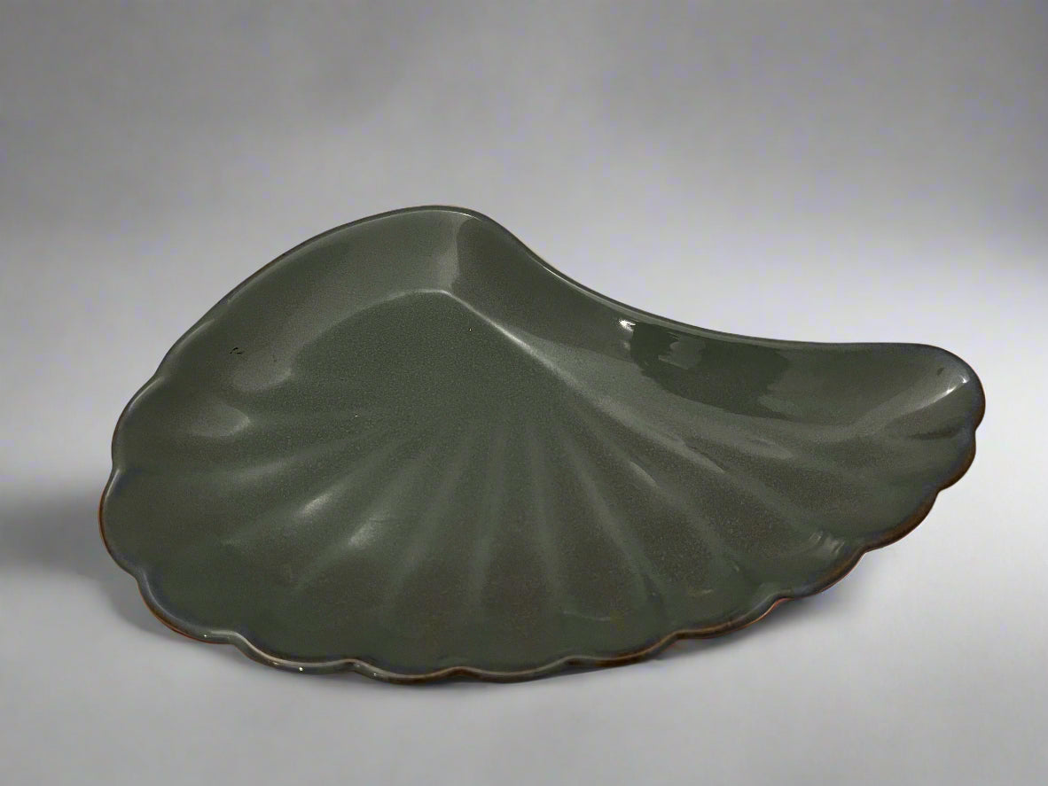 Brown Leaf-Themed Serving Plate