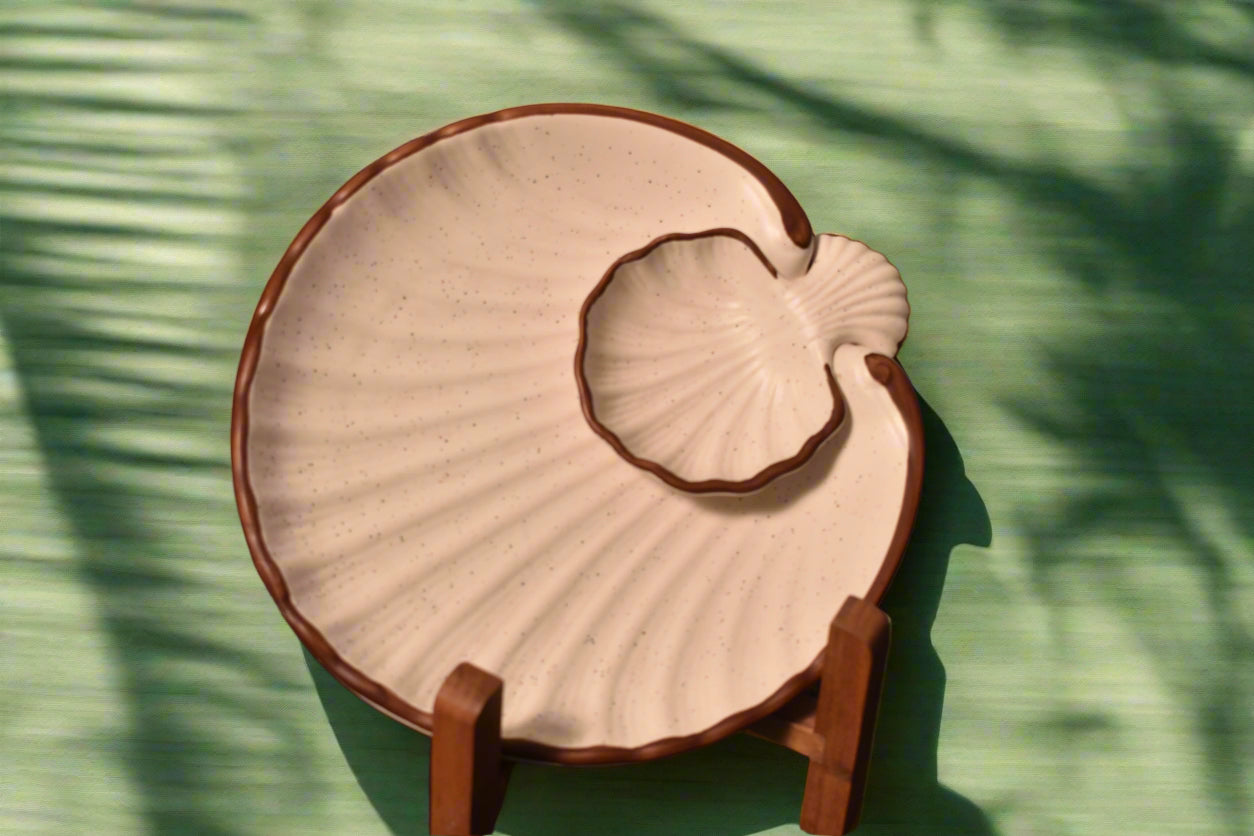 Handcrafted Shell-Inspired Ceramic Plate