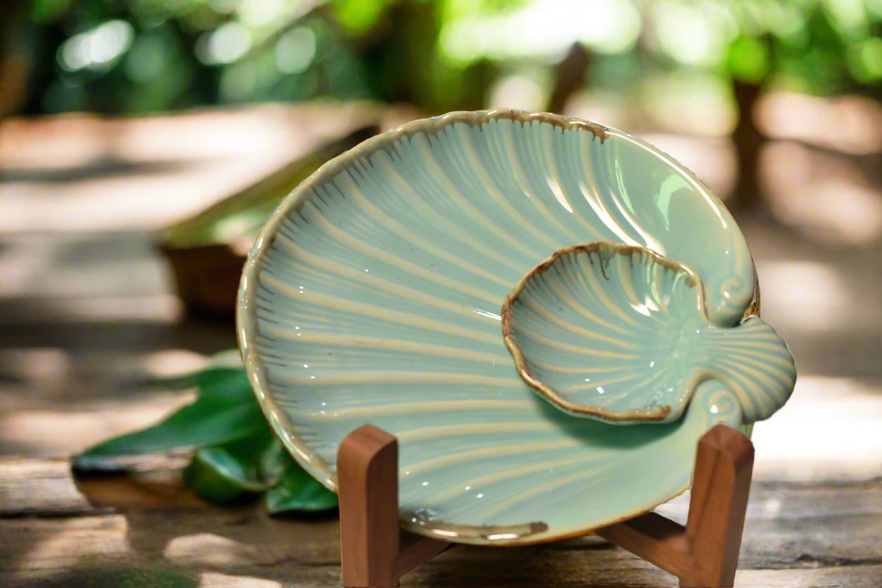 Ocean Shell-Inspired Serving Platter – Aqua Blue