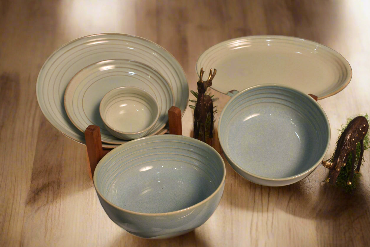 Minimalist Pastel Glaze Ceramic Dinner Set – Elegant & Timeless