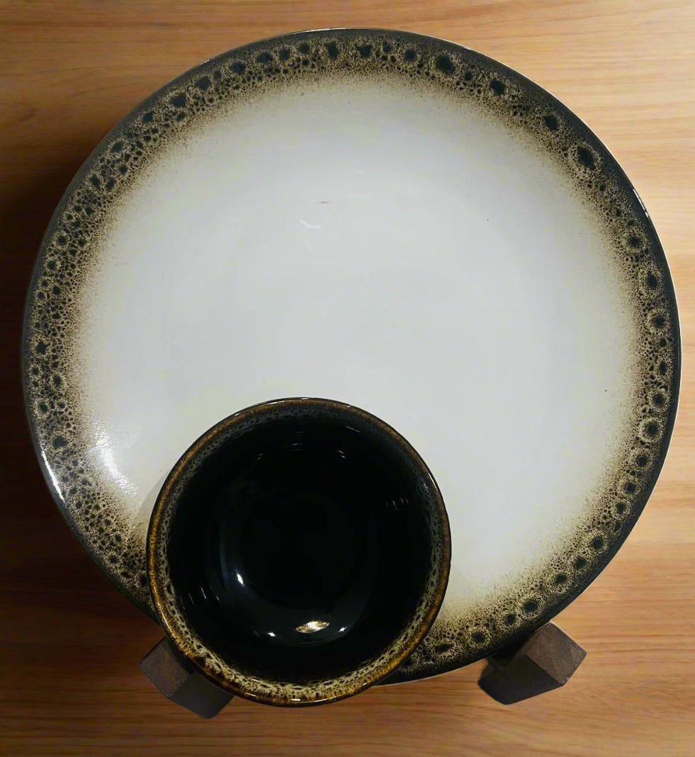 White & Brown Elegant Dish Set