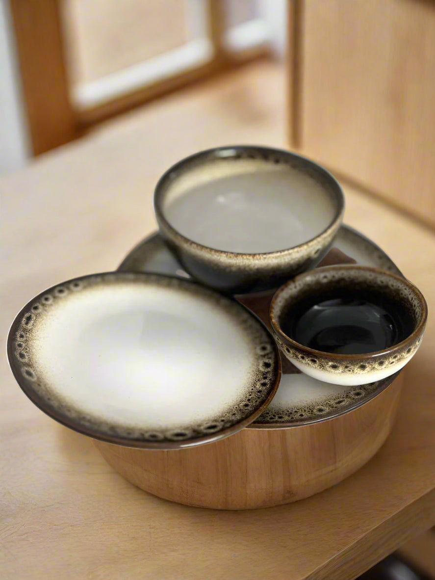 White & Brown Elegant Dish Set